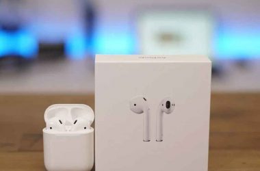This feature in AirPods lets you eavesdrop on strangers' conversations