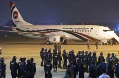 Bid to hijack Bangladesh plane foiled, suspect shot dead