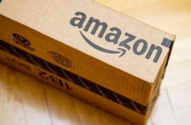 Amazon starts rolling out one-day Prime delivery