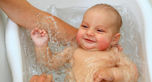 Expert advice on bathing your baby the right way: Parental tips