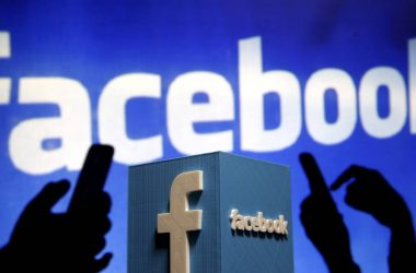 US lawmakers question Facebook on privacy of health groups