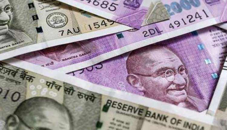 Government eyeing Rs 90,000-cr divestment in FY20