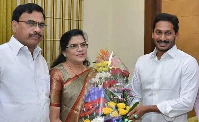 Andhra Pradesh Congress leader to join YSR Congress