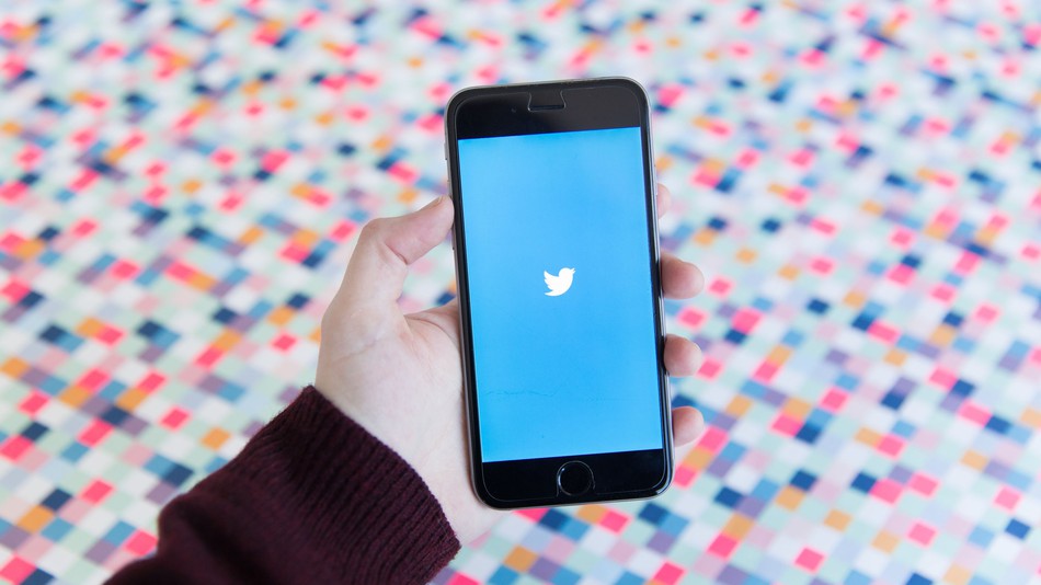 April Fools’ Day 2019: Twitter alerts about viral birthday prank to unlock new colour scheme
