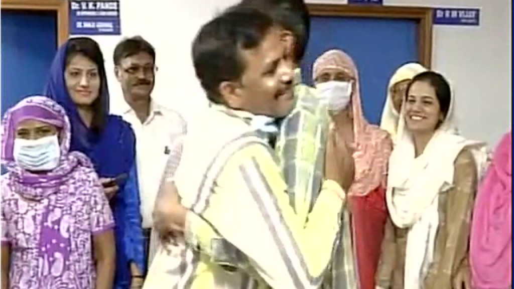 Mumbai: Hindu and Muslim woman donate kidneys to each other’s husband, set an example