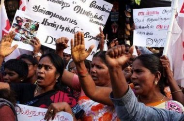 Karnataka: Mining dependents in Bellary and Chitradurga protest job losses