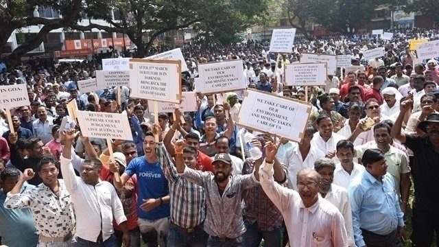 Goa: Over 2000 mining dependents protest, slam government