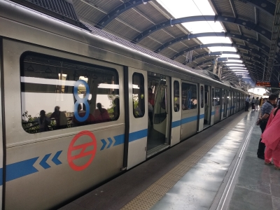 Noida: Woman commits suicide by jumping in front of speeding metro at Sector 16