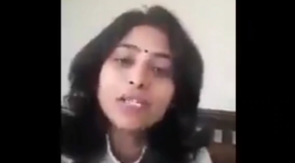 Fact check: Woman in viral video is not the wife of IAF Pilot Abhinandan Varthaman