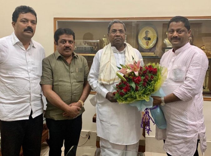 Karnataka: Hassan district BJP president Yoga Ramesh joins Congress