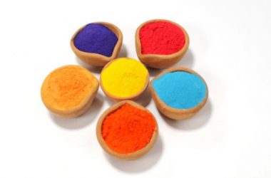 Here’s why you should use organic colors this Holi