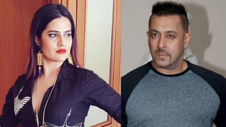 Sona Mohapatra mocks Salman Khan again, request Twitter to not to show his tweets