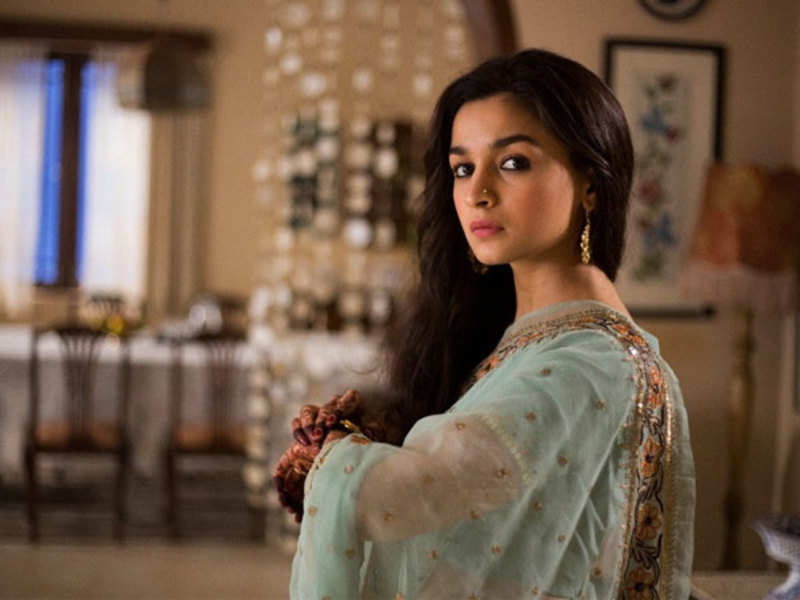 Critics' Choice Film Awards: Alia Bhatt bags Best Actress award for 'Raazi' again