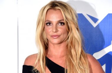 Britney Spears checks into mental health facility