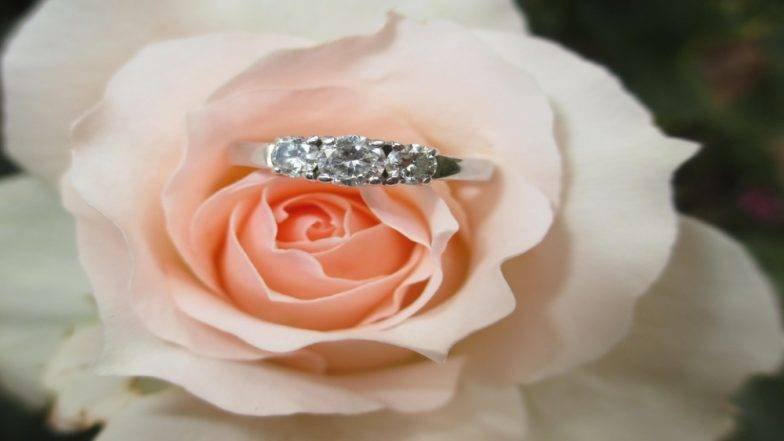 Woman founds engagement ring to be fake, considers break up