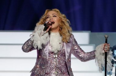 Singer Madonna to get $1 mn for performing two songs