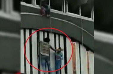 Watch: Man puts his own life on stake, saves several falling students in Surat fire tragedy