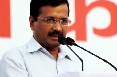 Delhi Elections: Kejriwal releases 'Guarantee Card', ensures "electricity, tap water, free bus for students"