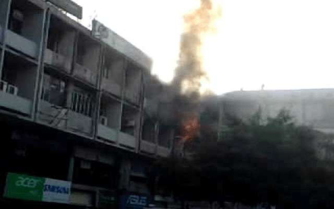 Major fire in Delhi's commercial hub Nehru Place, 30 rescued