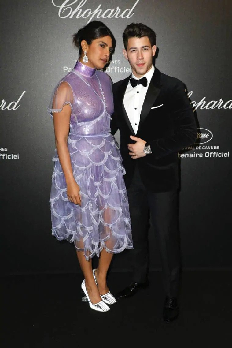Priyanka Chopra, Nick Jonas giving couple goals in Cannes