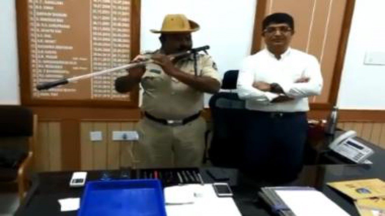 Karnataka: Cop turns 'lathi' into flute to play folk songs