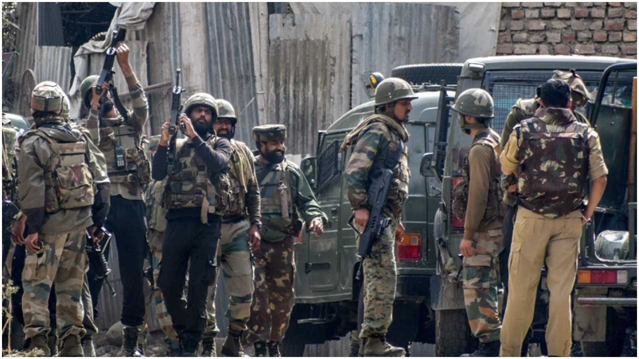 Third gunfight starts between militants and security forces in Kashmir Valley