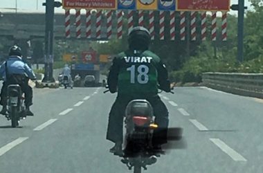 Ahead of team India’s ICC World Cup 2019 clash against Australia, Virat Kohli fan spotted in Pakistan