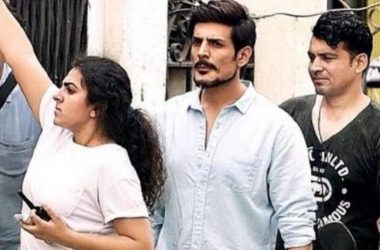 Kartik Aaryan spotted sporting a moustache? Is this a Love Aaj Kal 2 look?