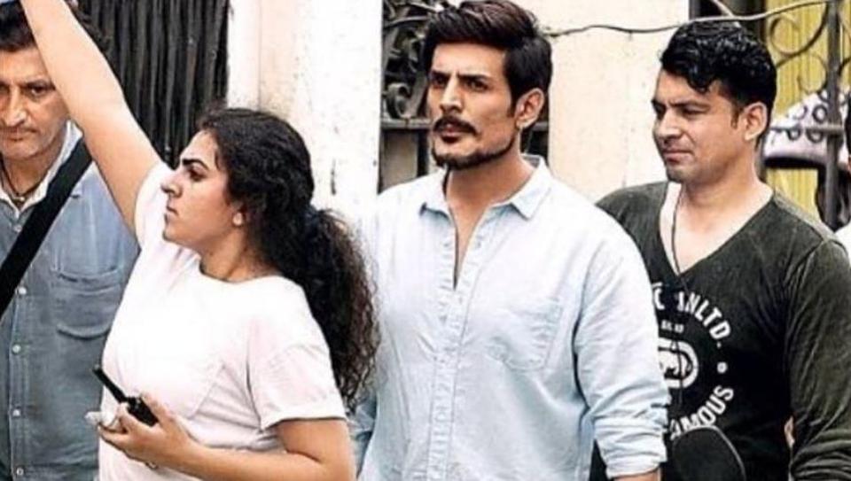 Kartik Aaryan spotted sporting a moustache? Is this a Love Aaj Kal 2 look?