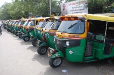 Autorickshaw fare hiked by ₹1.5/km in Delhi from today