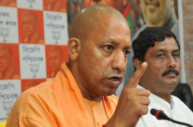 Day after Yogi Adityanath banned mobile phones into cabinet, Opposition slams decision