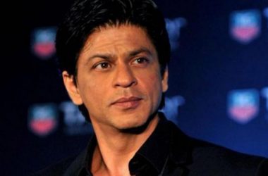 After #BoycottKhans trends on Twitter, Shah Rukh Khan's fans support him by trending #SupportSelfMadeSRK