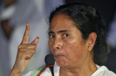 Amid Doctor's strike, Mamata Baneerjee says, "Those living in Bengal will have to learn to speak in Bengali"