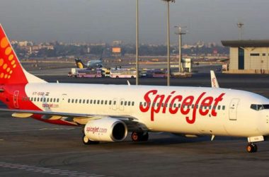 Kolkata: Technician dies after getting stuck in landing gear door of SpiceJet aircraft