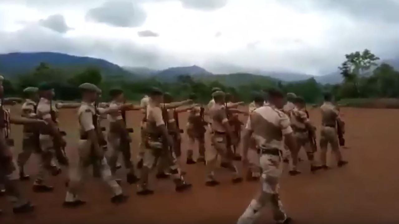 Watch: Nagaland policemen adds a twist to Jeetendra's "Dhal Dhal Gaya Din" song