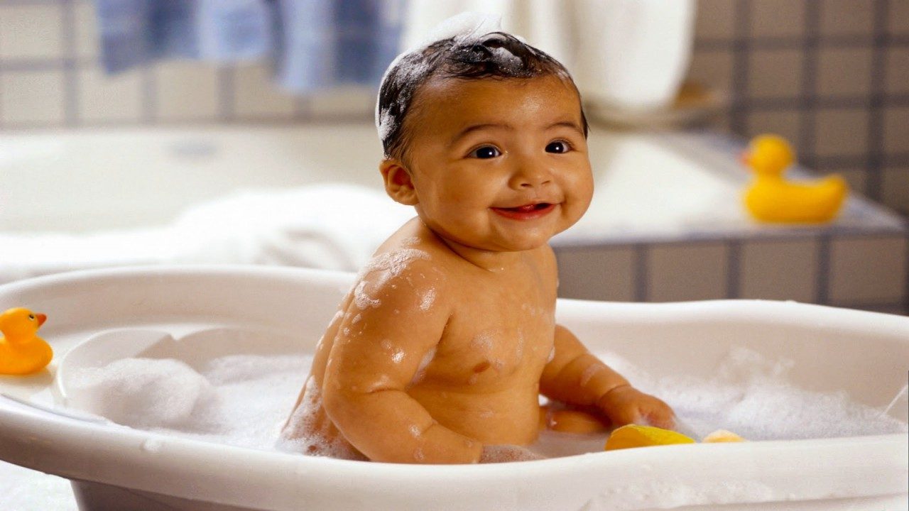 Here are the tips for monsoon skin care for babies