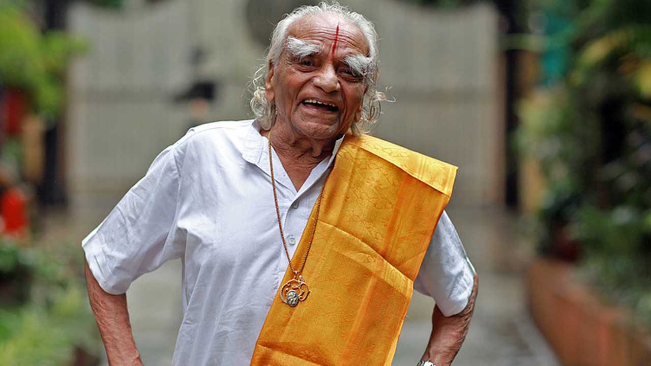 Remembering BKS Iyengar: Lesser known facts about 'The Father of Modern Yoga'