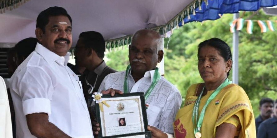 Tamil Nadu elderly couple honoured with bravery award for fighting off armed robbers