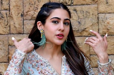 On Sara Ali Khan’s Birthday, we are thankful to mother Amrita Singh for talented daughter, see look-alike pics!
