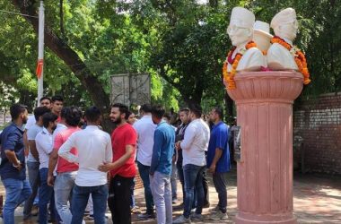 After clash over Savarkar, Bose, Bhagat Singh busts in DU, ABVP ready to wait for permission