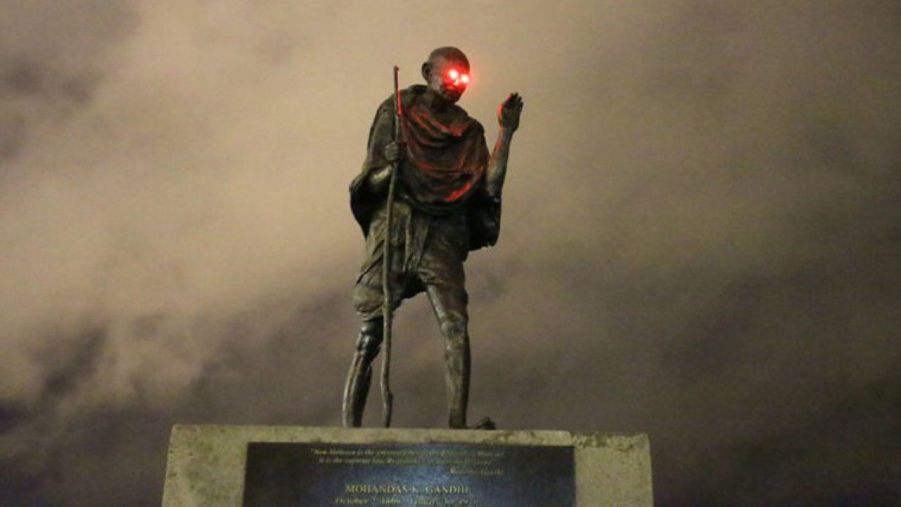 It’s Viral! Prankster puts glowing red eyes on Mahatma Gandhi’s statue in San Francisco