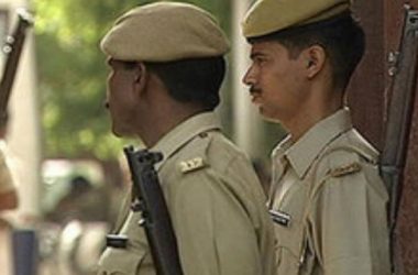 Delhi police raids, recovers 4500 kg fake washing powder