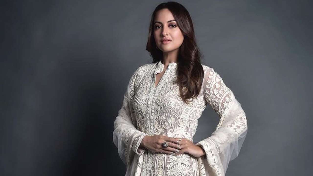 Your talent is not related to your weight: Sonakshi Sinha