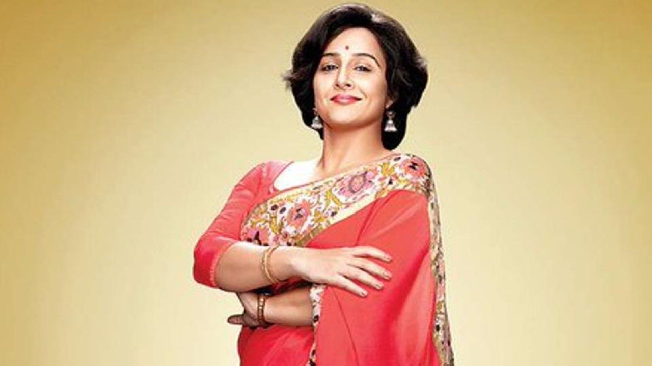 Vidya Balan flaunts her short hair as Shakuntala Devi