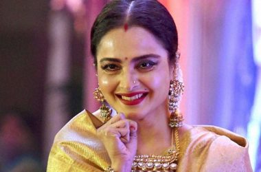 Rekha Birthday: Here are 5 iconic movies of Bollywood actor