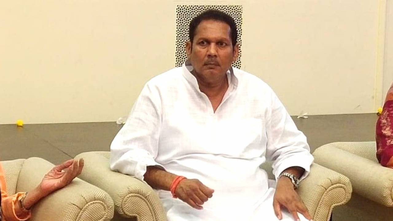 Udayanraje Bhosale trails in Satara Constituency by over 94,000 votes