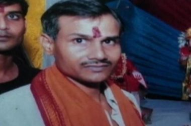 Hindu Mahasabha leader Kamlesh Tiwari shot dead in Lucknow