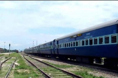 Shramik special train for Gorakhpur reaches Rourkela station, passengers claim driver lost route; Railway clarifies
