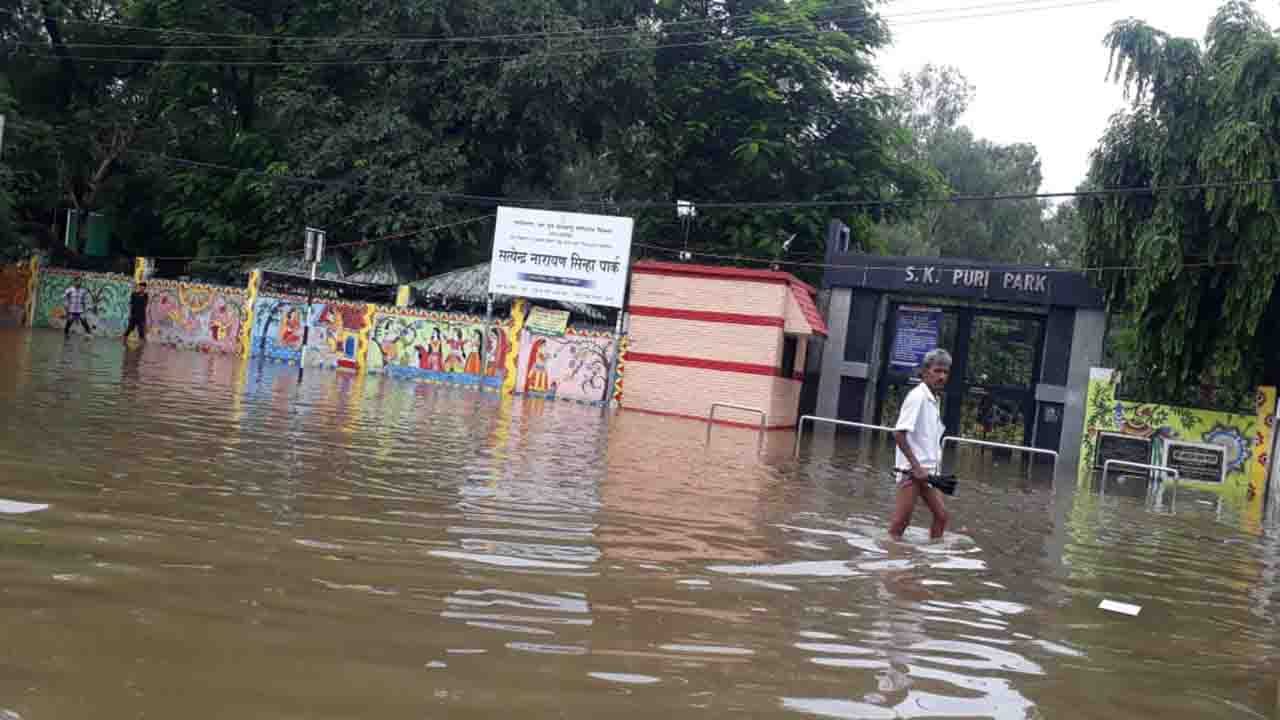 Bihar Floods: Drowned Patna defines a corruptible and messed up governance
