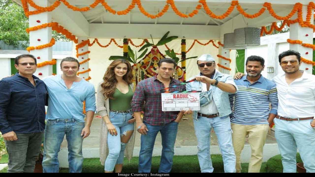 Salman Khan starts his 'Radhe' journey, shares picture with the cast